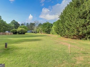 360 Seavy St, Senoia, GA 30276