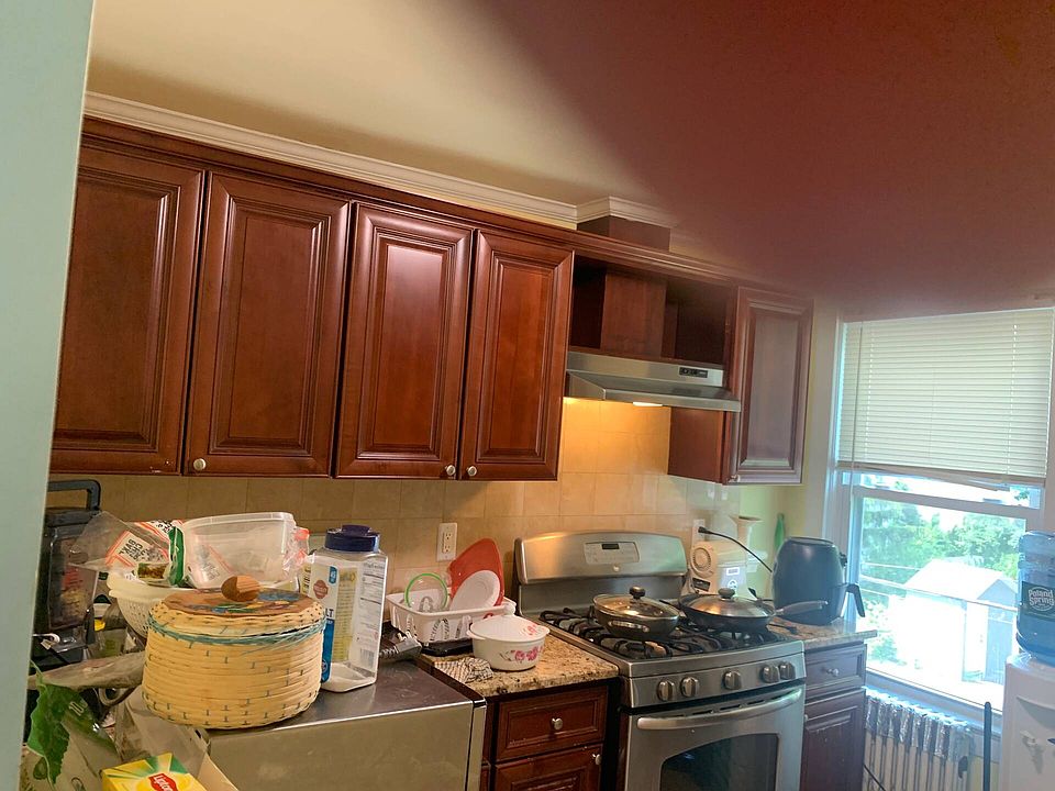 1st image of 529 Kimball Ave Floor 2