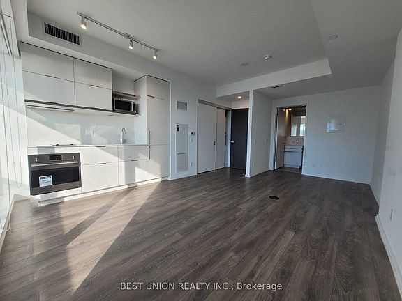 3rd image of 197 Yonge St #5308