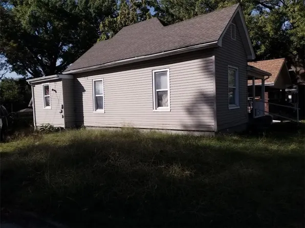 5911 Lexington Ave, Kansas City, MO 64123