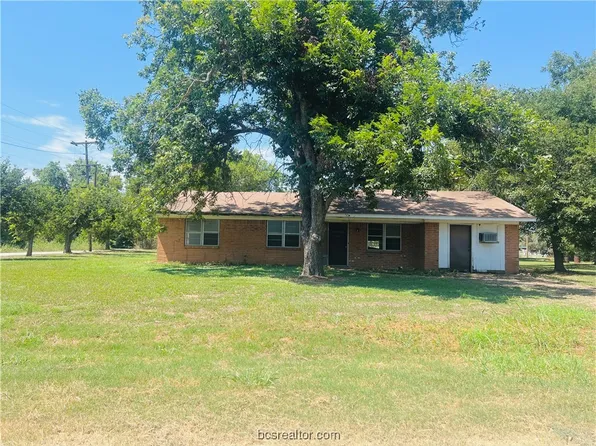 1120 W Avenue C, Rosebud, TX 76570