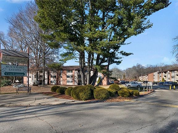 2nd image of 1141 Hartford Ave APT 4B