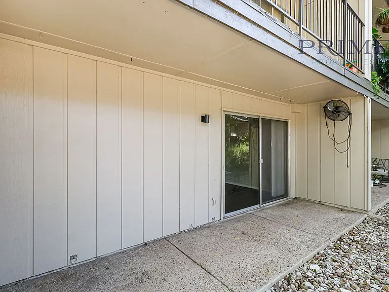 500 E Riverside Dr #135 — Photo 10