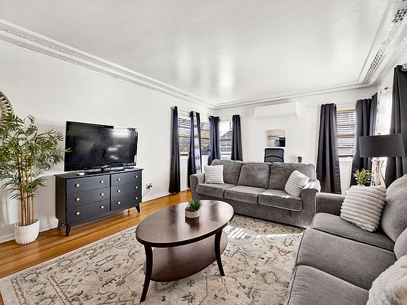 4th image of 4341 Laurel Canyon Blvd