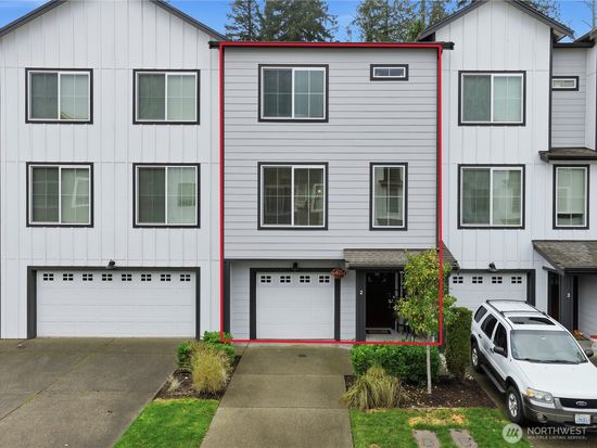 2012 101st Avenue SE #2, Lake Stevens, WA 98258