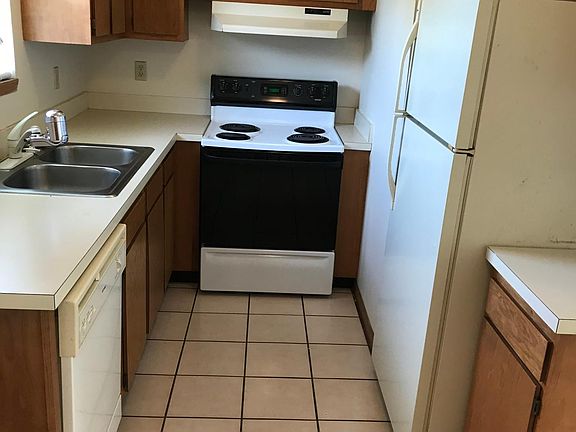 2nd image of 1591-95 Athena Dr