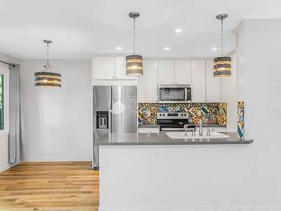 4th image of 33 Roque Moraes Ct APT 1