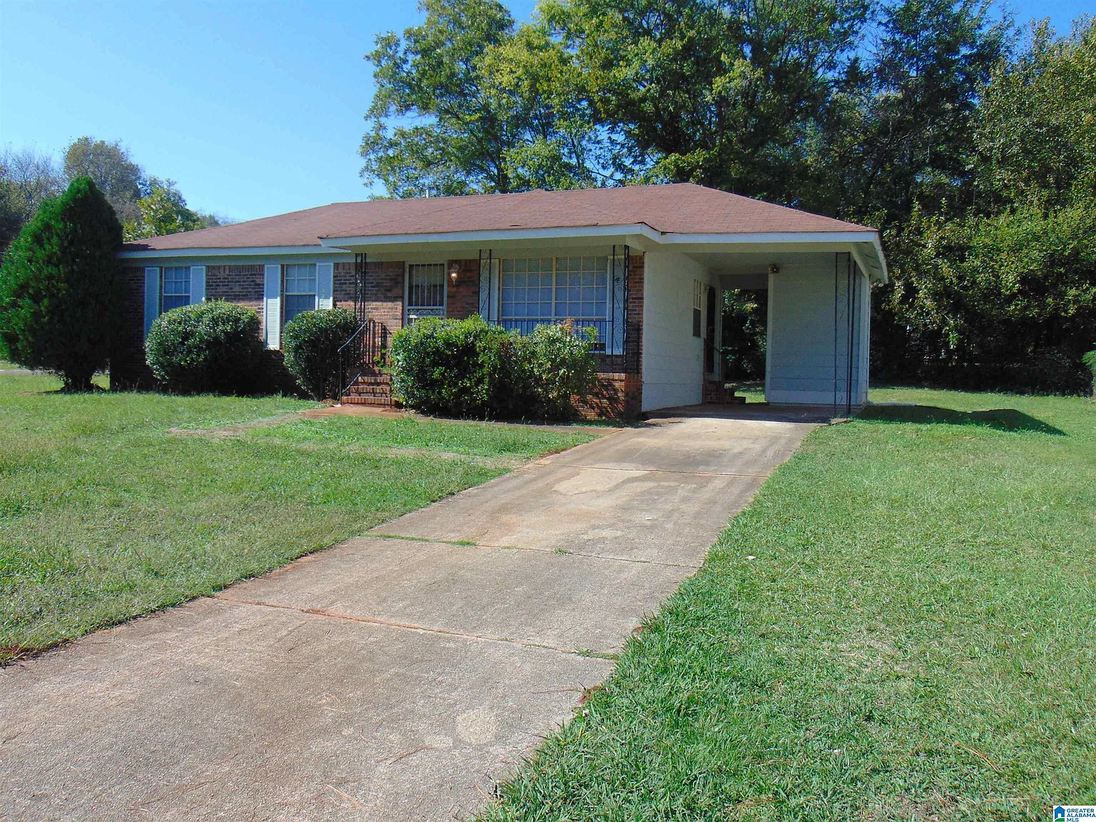 3 bed, 1.5 bath, $1,300 — Photo 4