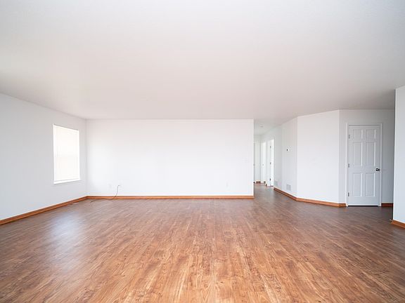 4th image of 1102 Witbeck Dr