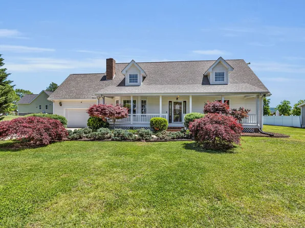 8354 Savannah Ln, Ooltewah, TN 37363