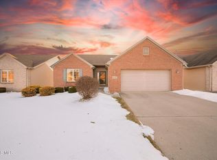 4347 Crystal Ridge Dr E, Maumee, OH 43537