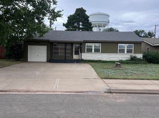 2218 37th St, Lubbock, TX 79412
