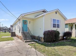 2678 Pressburg St, New Orleans, LA 70122
