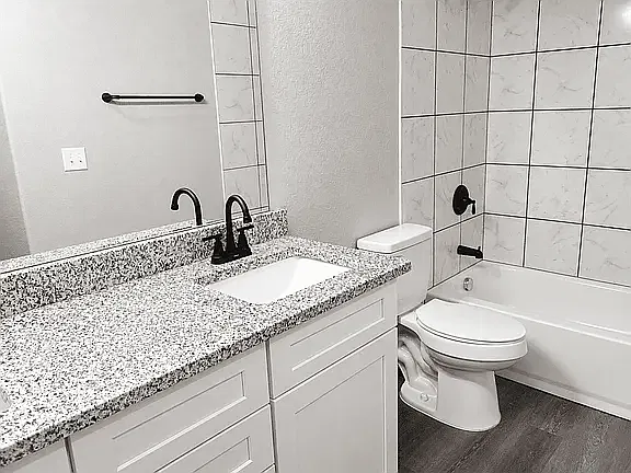 7602 Windsor Oaks — Photo 1