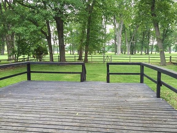 Rear deck