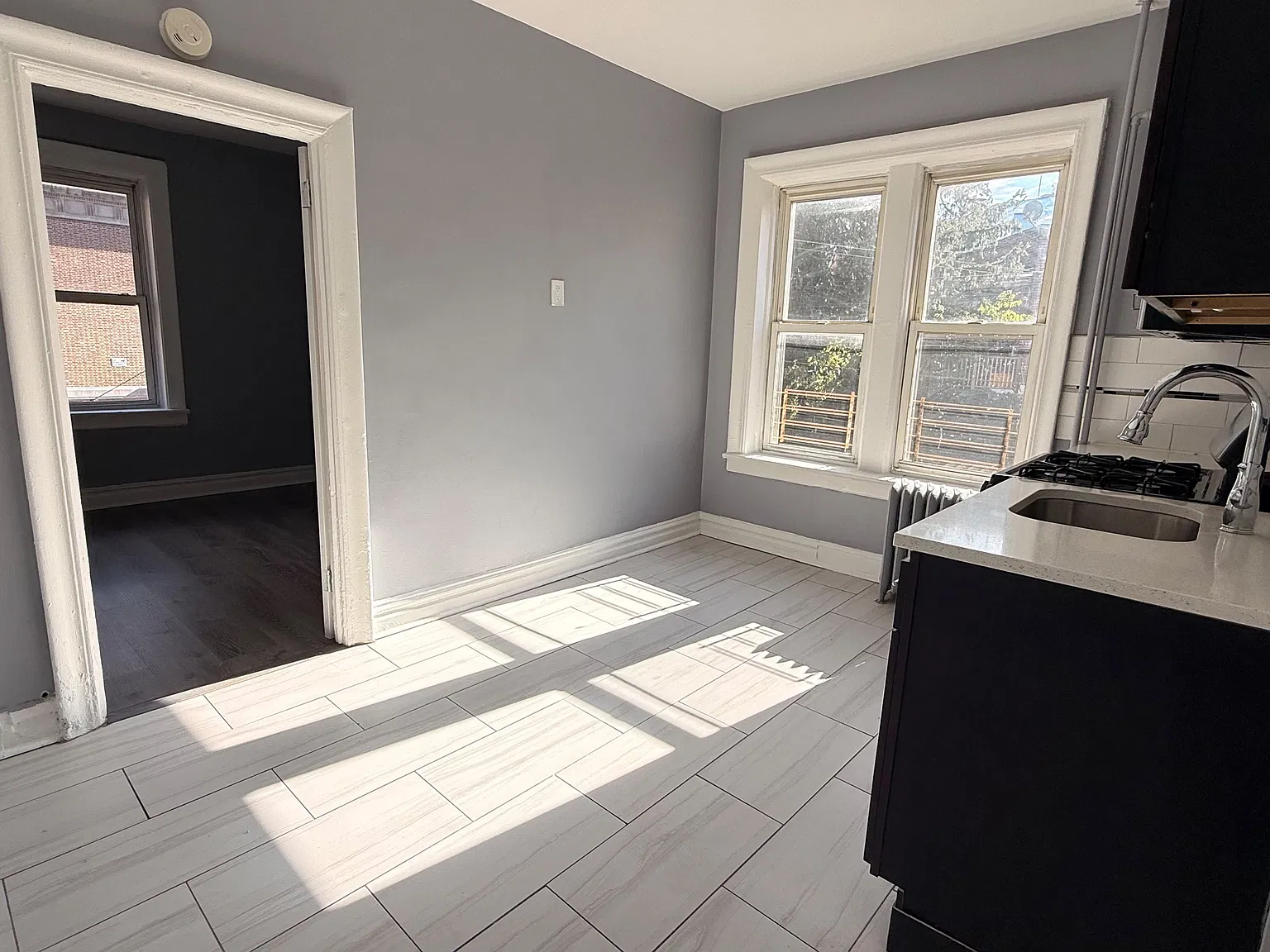 176 Broadway — Photo 2