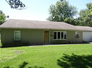 420 S Nettleton St, Cameron, MO 64429