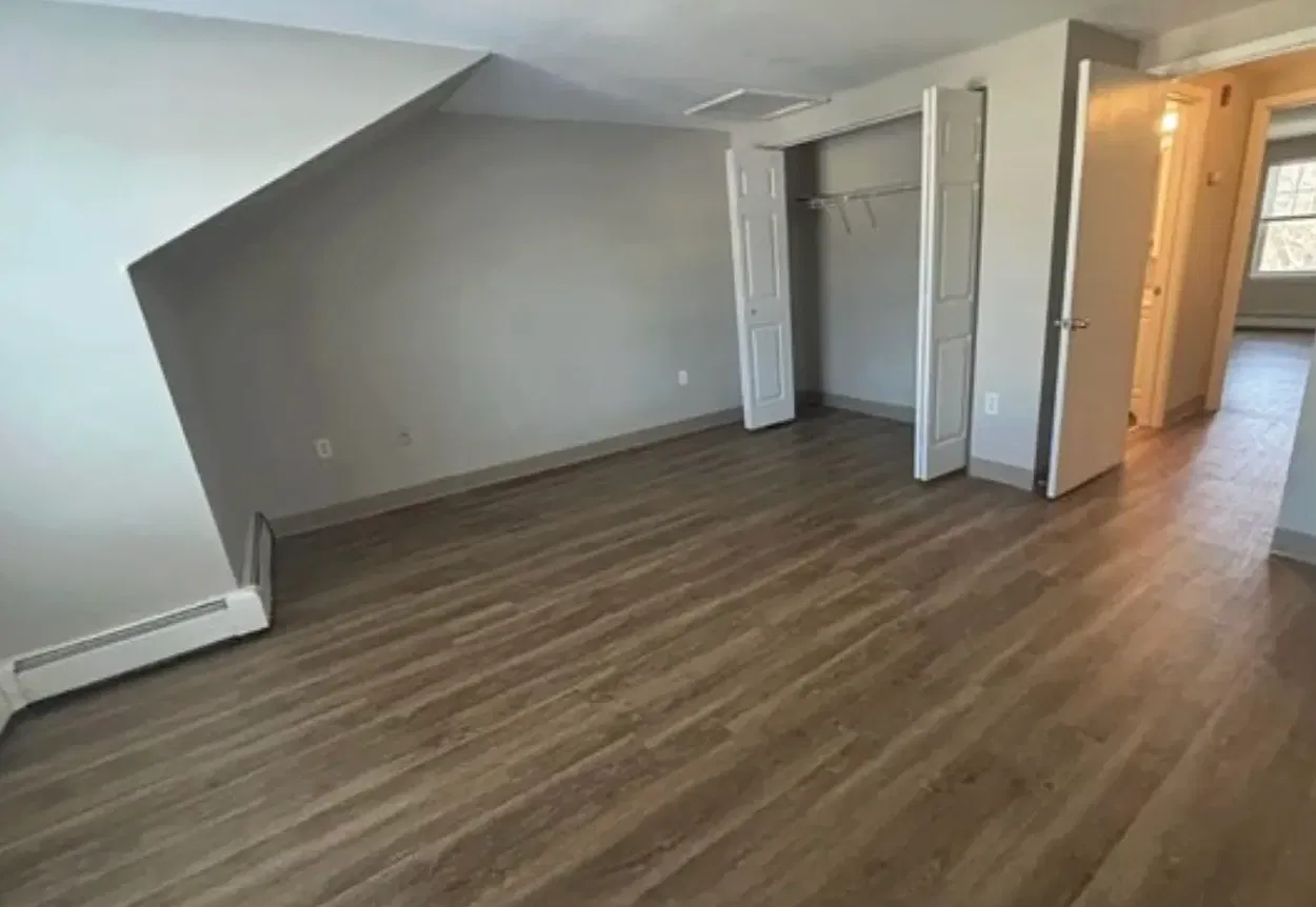 2 bed, 1.5 bath, 1000 sqft, $2,600 — Photo 2