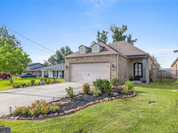 1717 Woodland Dr, Lake Charles, LA 70605