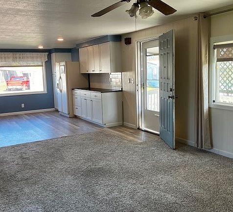 5th image of 2902 E 2nd St Unit 12