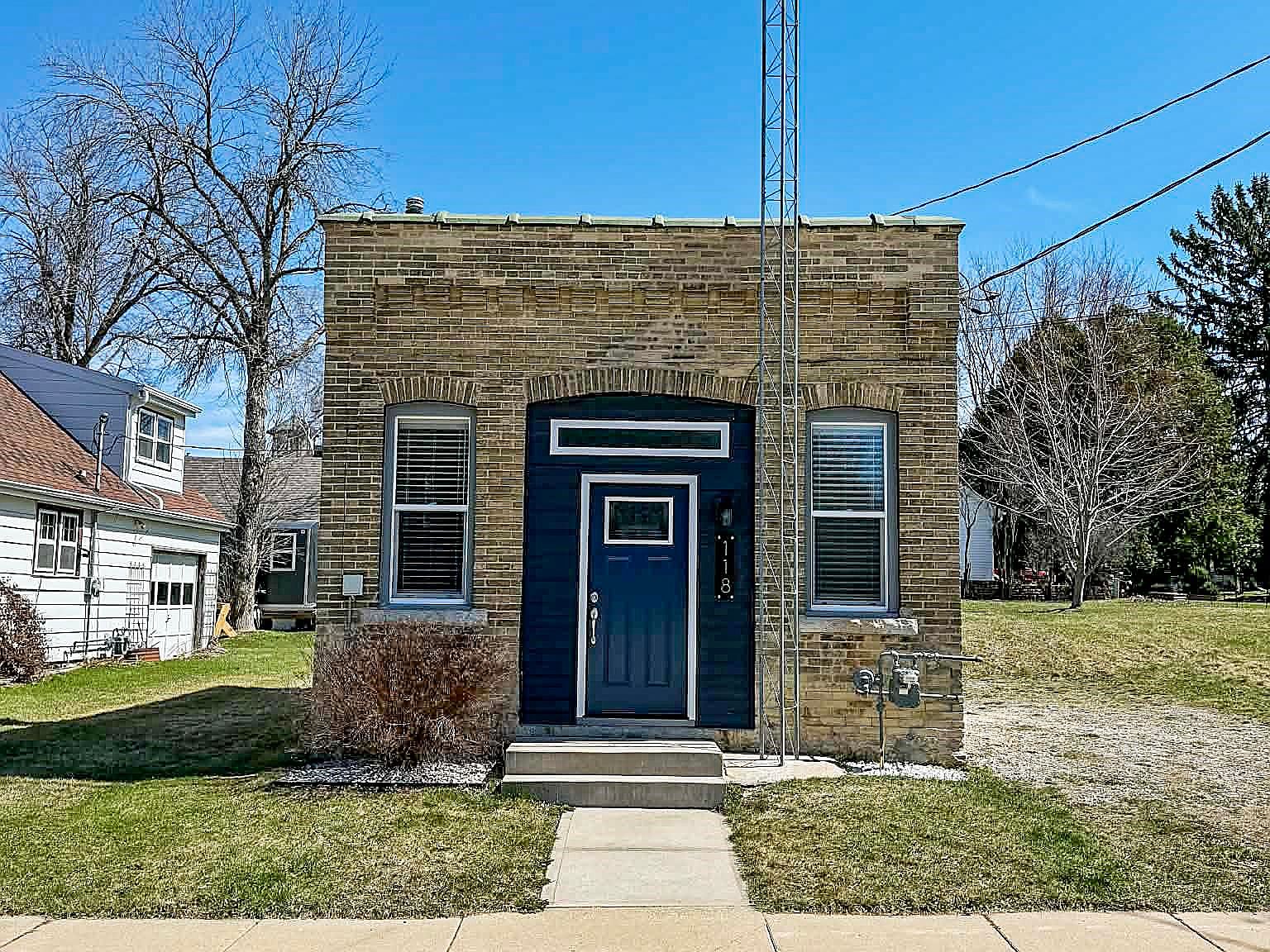 118 Makenick St, Fox Lake, WI 53933 | Zillow