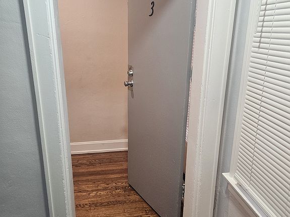 2nd image of 1735 Highland Ave APT 3