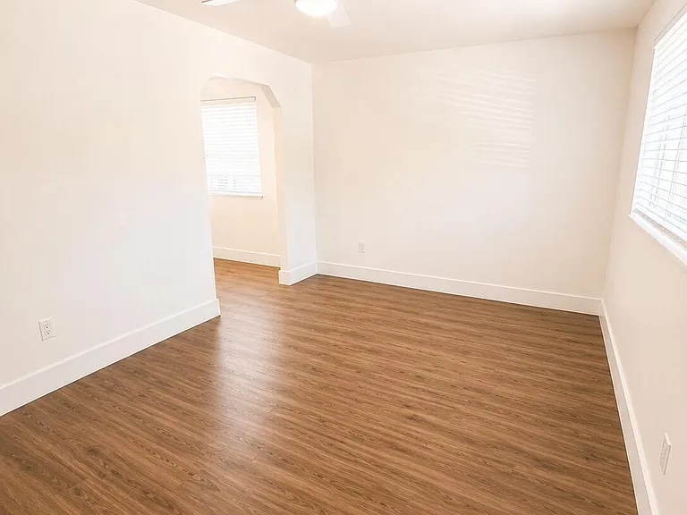 746 W Turney Ave #2 — Photo 6