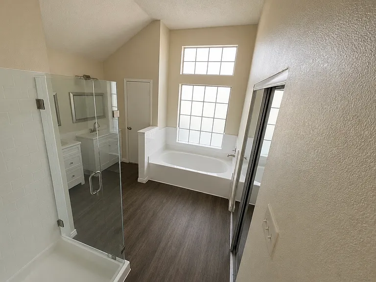 2881 Fenwick St — Photo 18