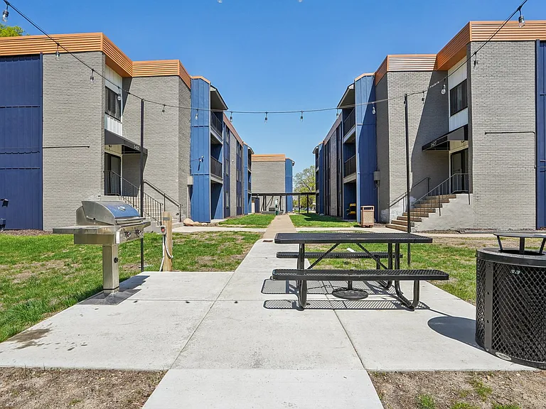 Park West Apartments, LLC — Photo 27