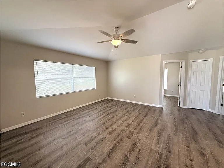 2510 Martin Ave S #2510 — Photo 4