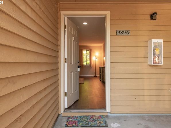 9896 SE Talbert St, Clackamas, OR 97015