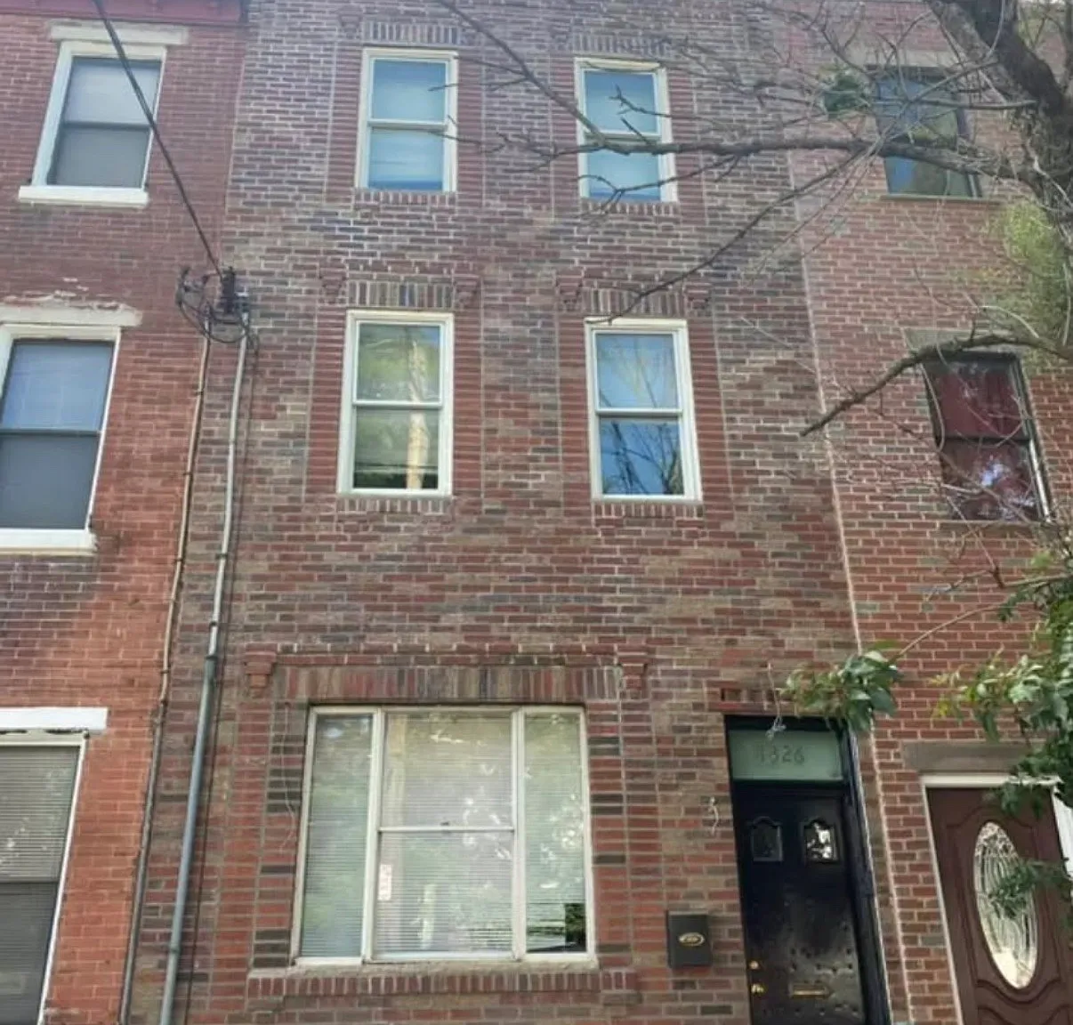 6 bed, 2.5 bath, 1638 sqft, $2,800 — Photo 1