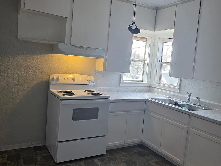 133 E Vanderbilt Dr — Photo 18