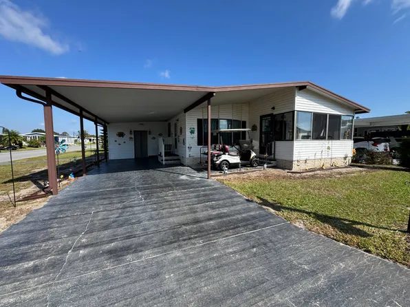 1079 Hook Ln, Winter Haven, FL 33881