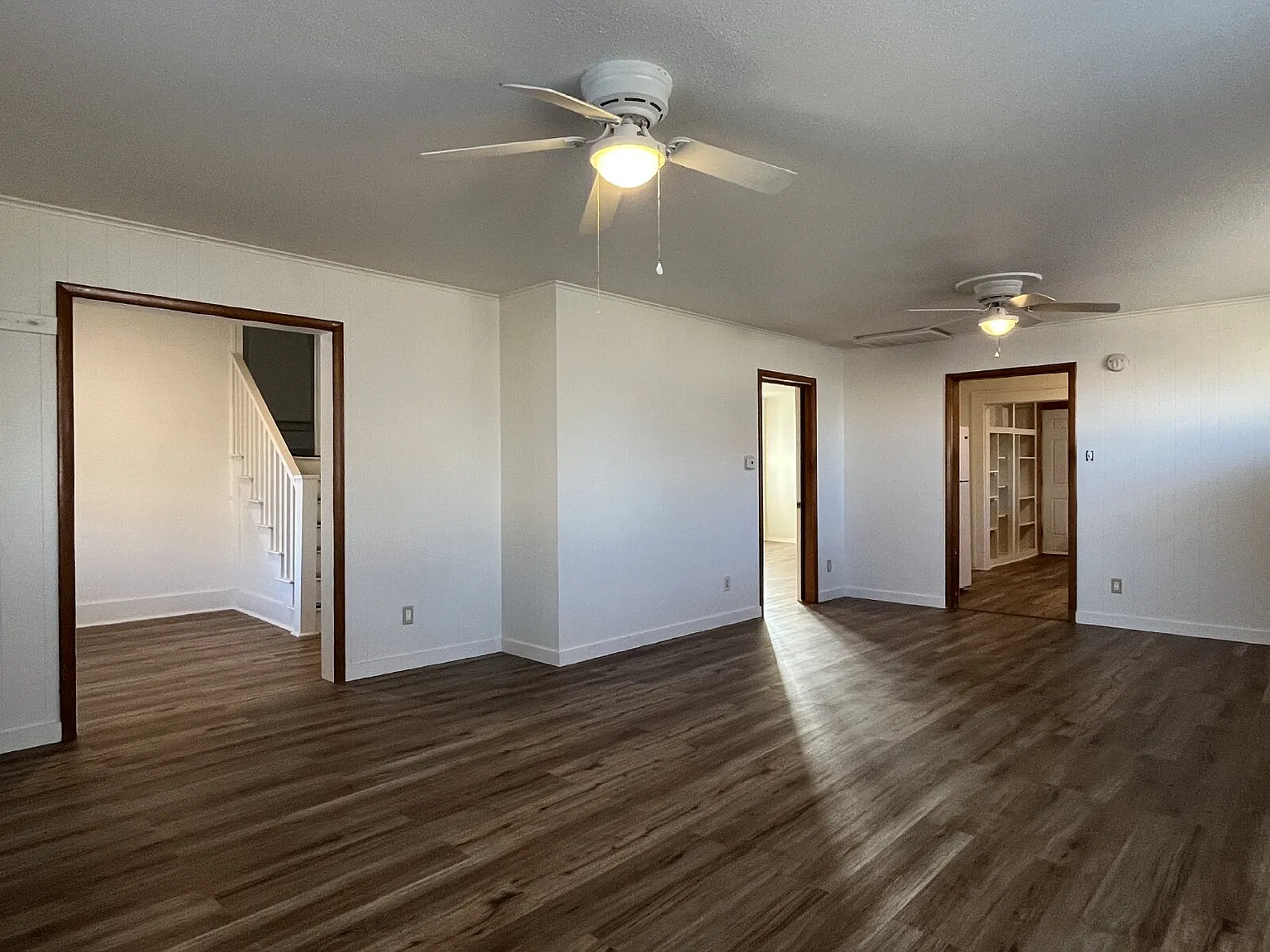 2 bed, 1.0 bath, 1245 sqft, $1,000 — Photo 2