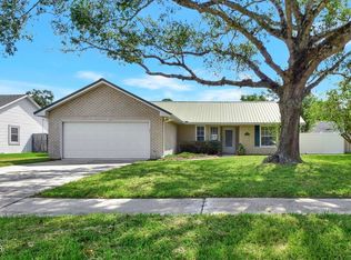 1355 Hendren Dr, Deland, FL 32724