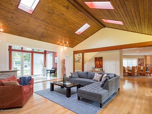 3210 Lombardy Rd Pasadena CA-large-007-2