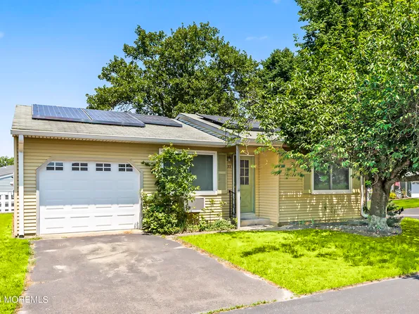 33 Keene Street #70, Whiting, NJ 08759