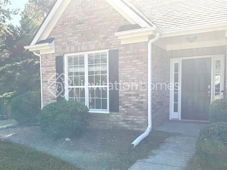 1950 Dartford Way — Photo 1