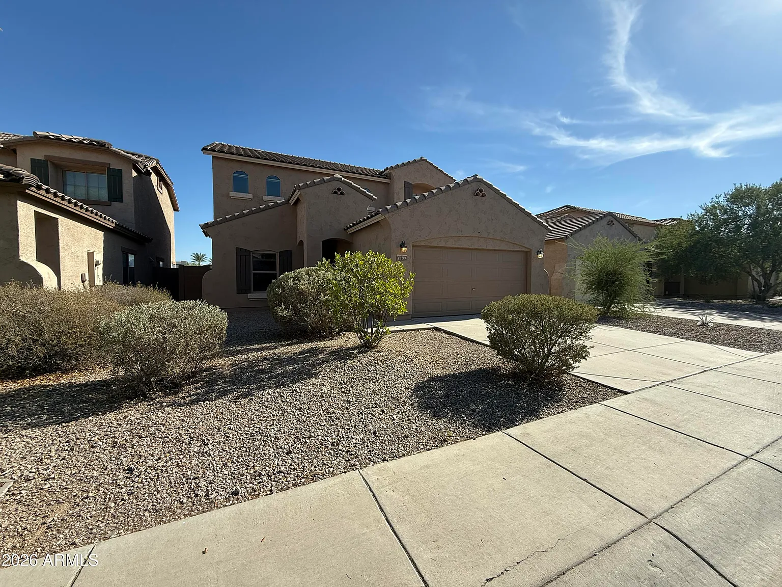 4 bed, 2.5 bath, 2368 sqft, $2,395 — Photo 2