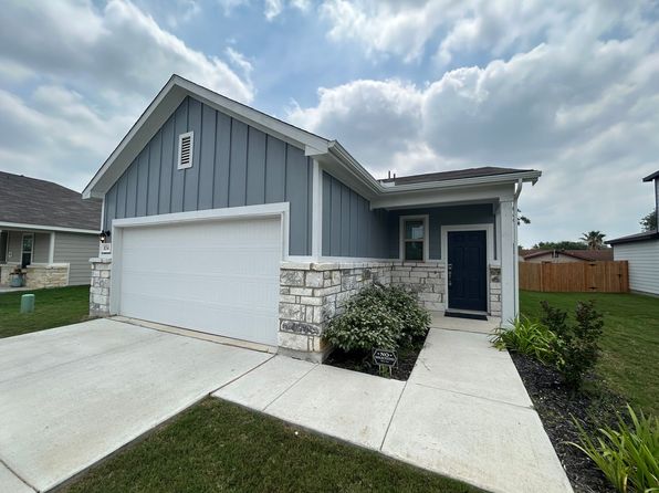 834 Hickory Trl