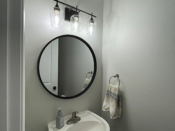 2nd image of 6719 Tiger Lily Dr