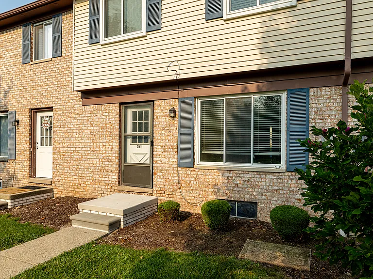 251 Sheffield Dr — Photo 33
