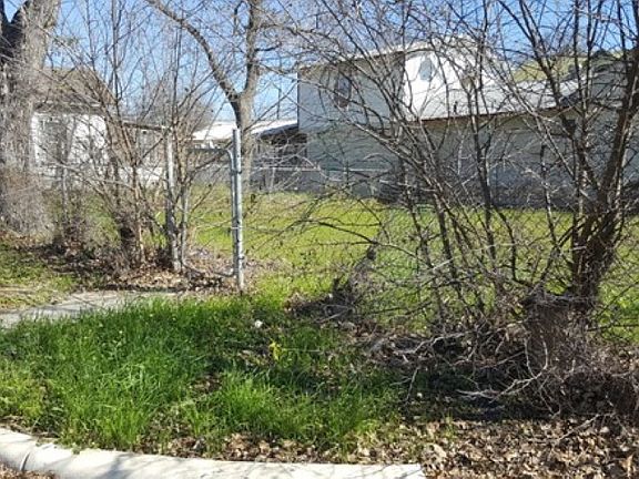 5th image of 712 S Calaveras LOT 235