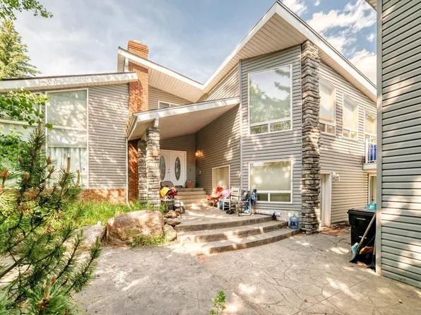 199 Westridge Rd NW, Edmonton, AB T5T 1B7