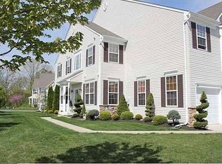 176 Rittenhouse Dr, Deptford, NJ 08096