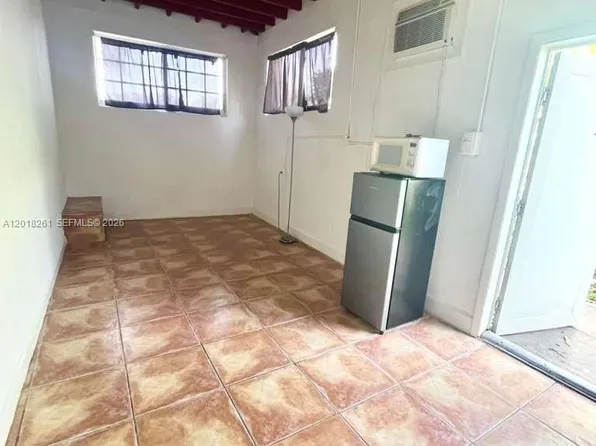1875 NE 177th St #0, North Miami Beach, FL 33162