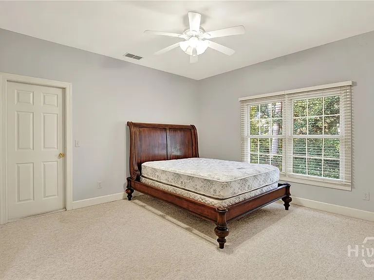 2 Wakefield Pl — Photo 37