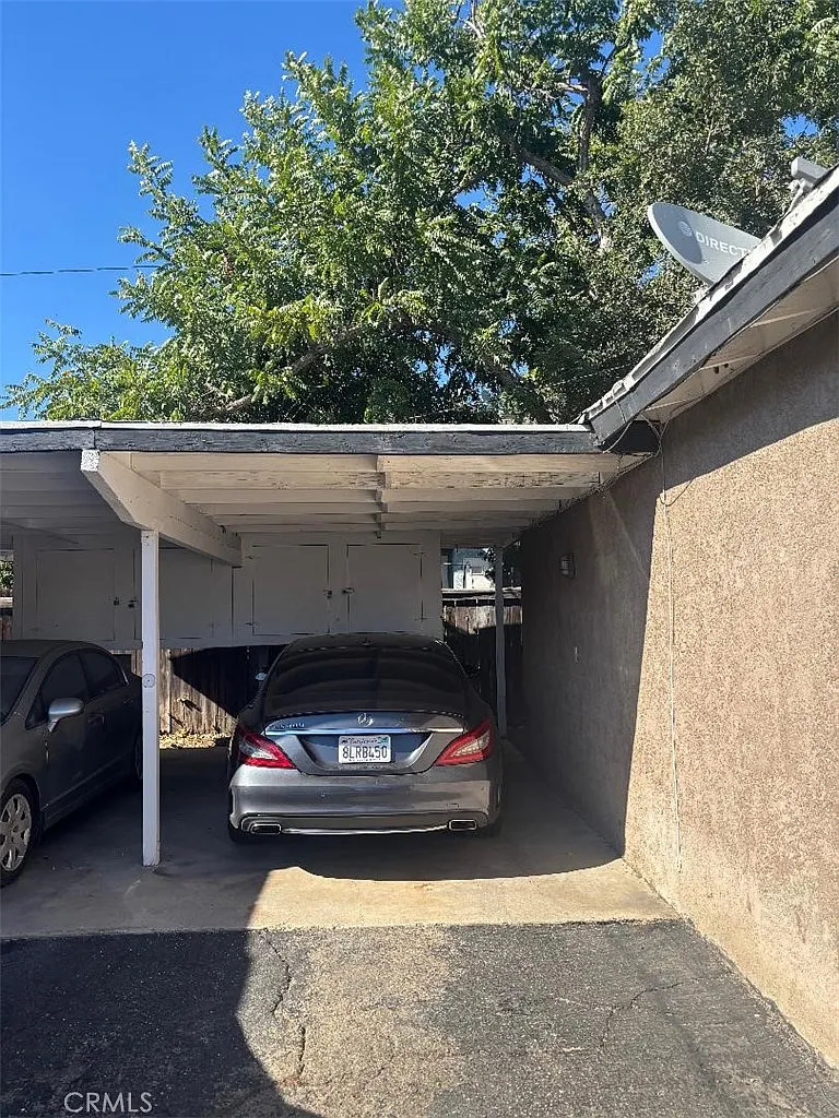 1 bed, 985 sqft, $2,385 — Photo 3