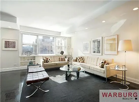 Sold by Warburg | media 3